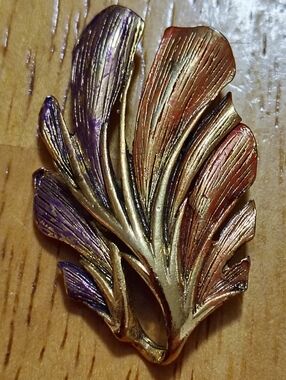 Feather Brooch Women Multi Color Iridescent Gold Tone Retro Leaf Statement Pin